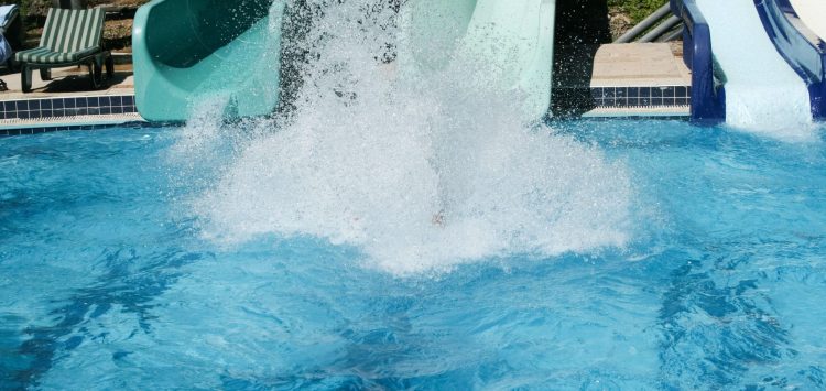 waterjump piscine près du camping pins le congo